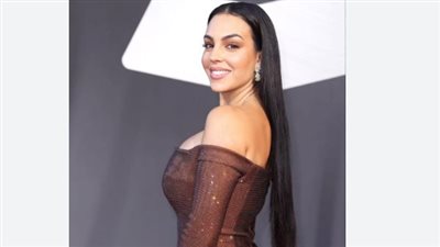 بالتزامن مع تصدرها التريند ودعمها لأطفال غزة.. أبرز إطلالات 