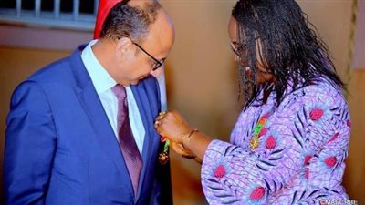 بوركينا فاسو تمنح أرفع وسام للسفير المصري