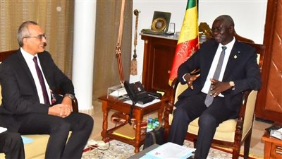 رئيس مجلس النواب السنغالي يستقبل سفير مصر في داكار لبحث سبل التعاون 