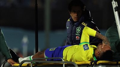 تطورات حالة نيمار بعد إصابته بالرباط الصليبي.. طبيب السامبا يكشف