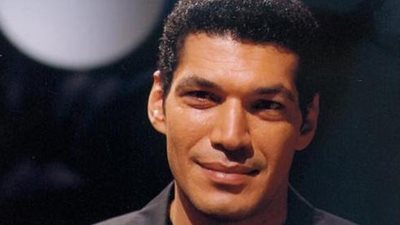 الموت يفجع باسم سمرة.. ما التفاصيل؟