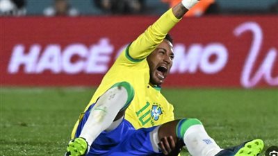 بعد إصابته الصادمة.. كيف يلعب الهلال السعودي دون نيمار؟
