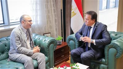 مصر.. وزير الصحة يلتقي السفير التركي لدى مصر لبحث سبل التعاون لإيصال الإغاثات الطبية لأهالي غزة