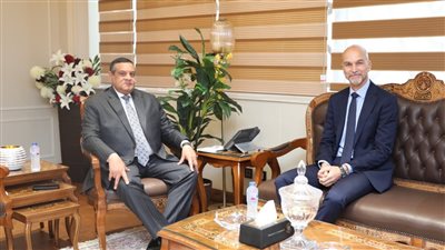 مصر.. وزير التنمية المحلية يبحث مع قنصل عام فرنسا بالإسكندرية مجالات التعاون المشترك