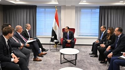 مدبولى يؤكد اهتمام مصر بالتحول الأخضر والتوسع في الاعتماد على الطاقة الخضراء والنظيفة