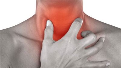 التخلص من التهاب الحلق بسرعة بـ 8 خطوات منزلية