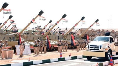 حضور الرئيس السيسي إجراءات تفتيش حرب للجيش المصري يتصدر مواقع التواصل