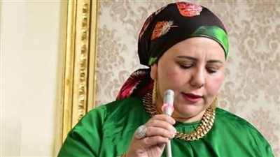 نائبة مصرية تشيد برسائل السيسي أثناء تفقد الفرقة الرابعة المدرعة بالجيش الثالث الميدانى بالسويس