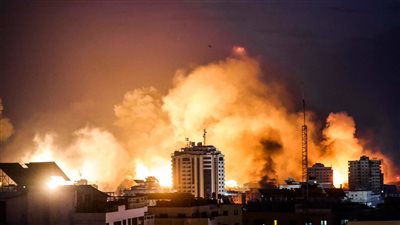 استشهاد 21 شخصا من عائلة واحدة في قصف عنيف على قطاع غزة