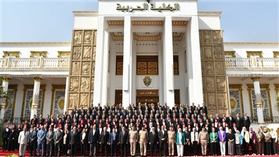 المتحدث العسكري: تخريج الدورة الأولى للمعلمين المرشحين لشغل وظيفة مديرى مدارس