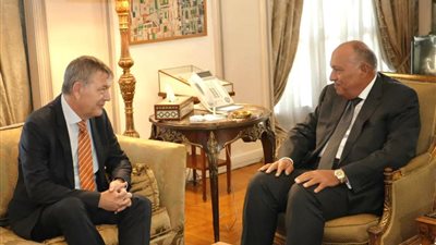 وزير الخارجية سامح شكري يلتقي المفوض العام للأونروا