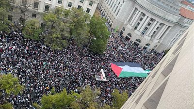 تظاهرات في شوارع برشلونة تطالب بوقف العنف في غزة