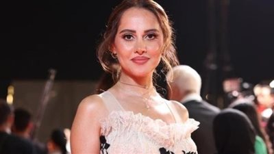 بعد صورة لها من داخل أحد المستشفيات.. الفنانة ياسمين رئيس تتصدر التريند