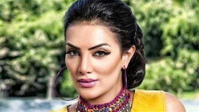 بعد خضوعها إلى آخر عملية جراحية في أنفها.. حورية فرغلي تتصدر التريند (صورة)