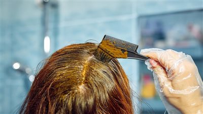 ماسك الحلبة للشعر.. يمنع التساقط ويعالج قشرة الرأس