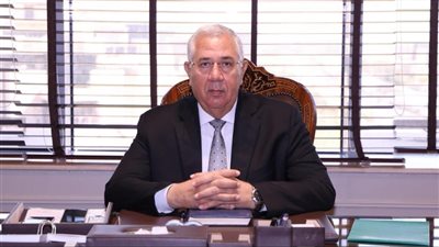 مصر.. وزير الزراعة يوجه بسرعة الانتهاء من توزيع تقاوى القمح وبالاسعار المعتمدة