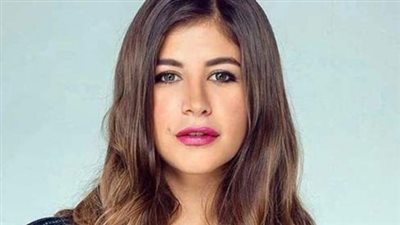 ملك قورة تتطوع للهلال الأحمر المصري لدعم الشعب الفلسطيني (صور)