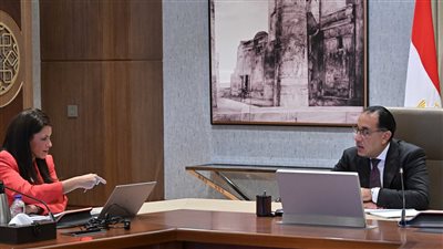 مصر.. مدبولي يتابع مع وزيرة التعاون الدولي جهود تعزيز الشراكات الإنمائية مع مجموعة البنك الدولي