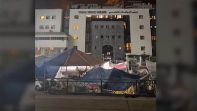 اقتحام مستشفى الشفاء.. جيش الاحتلال يحتجز نازحين ويقتادهم لجهة مجهولة