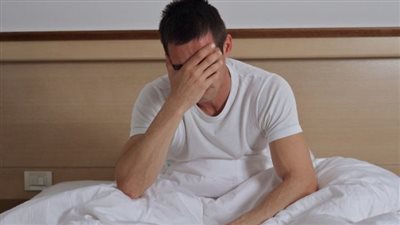 أعراض نوبة الهلع الليلية.. شعور بالاختناق وخفقان القلب