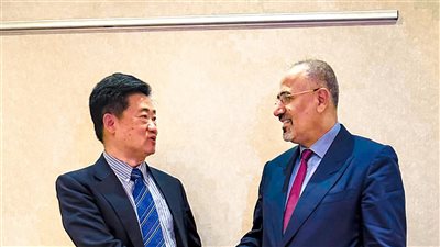 الزُبيدي يناقش مع القائم بأعمال السفير الصيني مستجدات العملية السياسية في اليمن (صور)