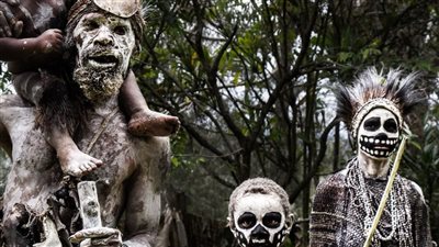 نادر ومأساوي.. ما تود معرفته عن مرض الضحك المميت