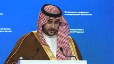 وزير الدفاع السعودي يعقد مباحثات هاتفية مع نظيره البريطاني