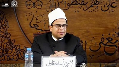  أسامة قابيل: قراءة الفاتحة 7 مرات على كوب ماء تحصن الجسم من المرض (فيديو)