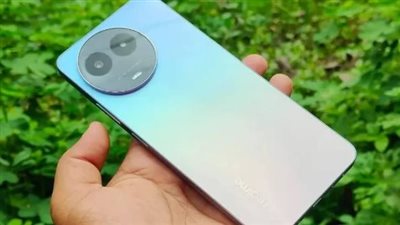 سعر ومواصفات ريلمي Realme V50.. وأماكن طرحه