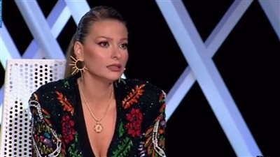  الفنانة اللبنانية باميلا الكيك تهاجم نادين نجم.. تصريحات نارية (فيديو)