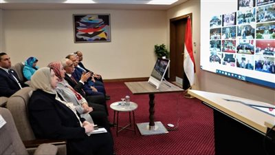وزير التربية والتعليم يتابع سير العملية التعليمية مع مديرى المديريات 