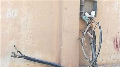 مخاطر الكابلات المكشوفة.. الشركة القابضة لكهرباء مصر توضح