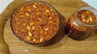 طريقة عمل المفتقة بالعسل الأسود.. وصفة شتوية لزيادة الوزن والوقاية من الأنيميا