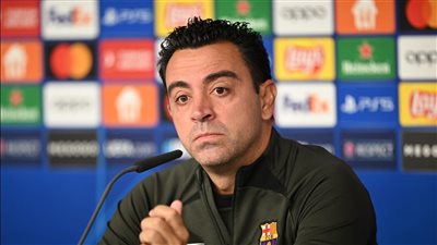 مدرب فريق برشلونة يقرر تأجيل إعلان قائمته المستدعاة لمباراة بورتو في دوري أبطال أوروبا