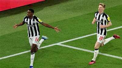 أحداث مباراة باريس سان جيرمان ضد نيوكاسل