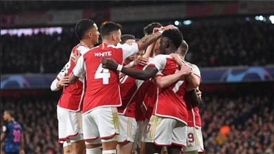 أرسنال يسحق لانس بسداسية ويتأهل إلى دور الـ 16 بدوري الأبطال