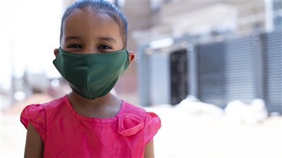 فوائد ارتداء الكمامة للوقاية من نزلات البرد.. تخفض الإصابة بالإنفلونزا 