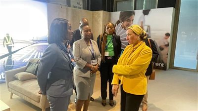 تمهيدا لافتتاحه.. وزيرة البيئة تتفقد ترتيبات للجناح المصري الرسمي بمؤتمر المناخ