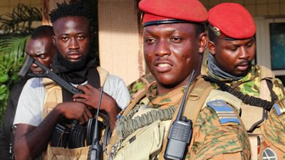  الجيش البوركيني يعلن مقتل 400 مسلح في جيبو