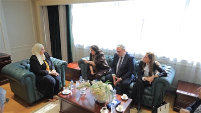 مباحثات لمناقشة احتياجات الفلسطينيين خلال الفترة المقبلة من المساعدات الإنسانية والإغاثية