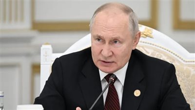 من استقبل بوتين عند وصوله لمطار الرياض؟ (صور)