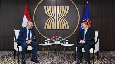 سفير مصر في جاكرتا يلتقي بالأمين العام للآسيان