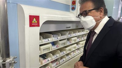 وزير الصحة يزور مستشفى «شن جن» للاطلاع على تجربة «المستشفيات الذكية»
