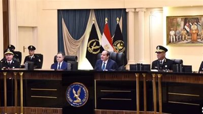 عاجل.. الرئيس السيسي  يشهد اختبارات كشف الهيئة للطلبة المتقدمين في أكاديمية الشرطة (بث مباشر)