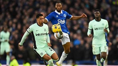 البلوز يواصل السقوط.. إيفرتون يقتنص فوزا مثيرا من تشيلسي في الدوري الإنجليزي