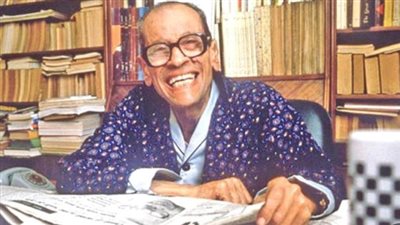 في ذكرى ميلاده.. ما هي بداية عمل نجيب محفوظ؟