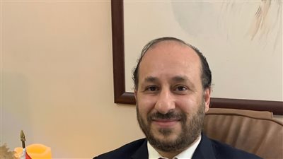 اليمن.. وفاة وزير الاتصالات في مستشفى بالإمارات