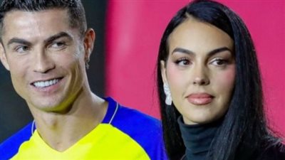  كريستيانو وجورجينا بمناطق المملكة التراثية بين جبال العلا وفي صحرائها الخلابة (فيديوهات وصور)