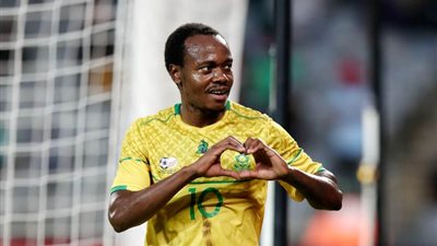 بيرسي تاو على رأس قائمة جنوب إفريقيا للمشاركة في كأس الأمم الإفريقية