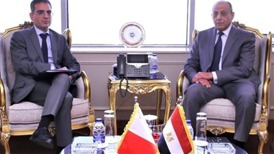 وزير الطيران المدني يبحث مع سفير جمهورية مالطا التعاون في مجال النقل الجوي
